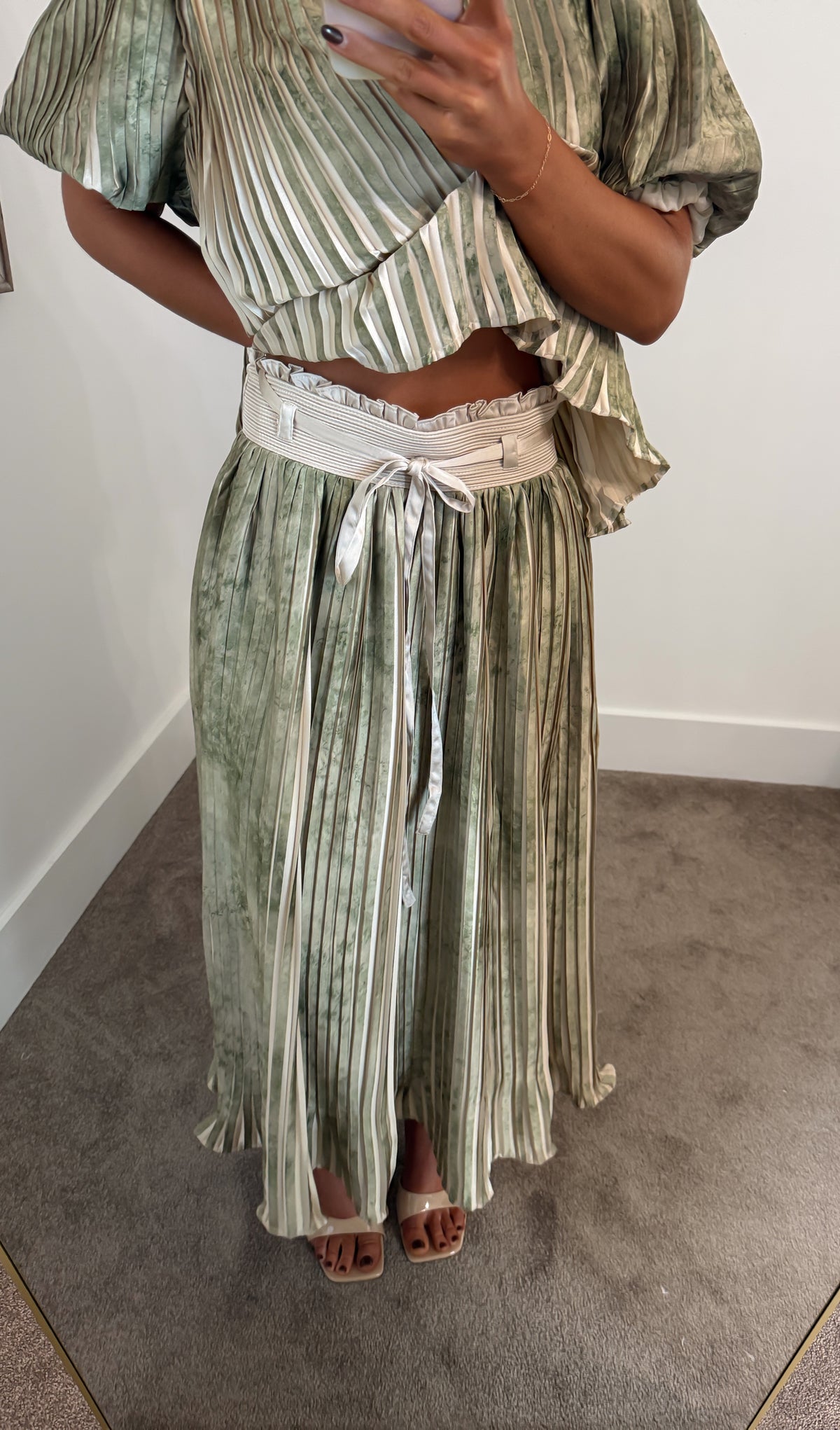 Watercolor Pleated Midi Set (Olive)