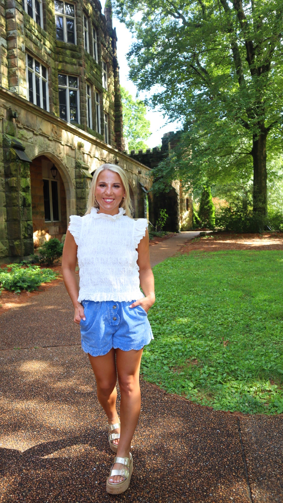 Scallop Hem Button Detail Shorts